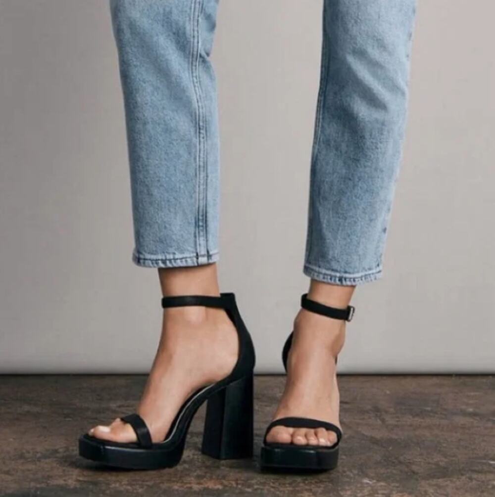 RAG & BONE Matrix Block Heel Ankle Strap Sandal Black Leather Sz 38/7 $450